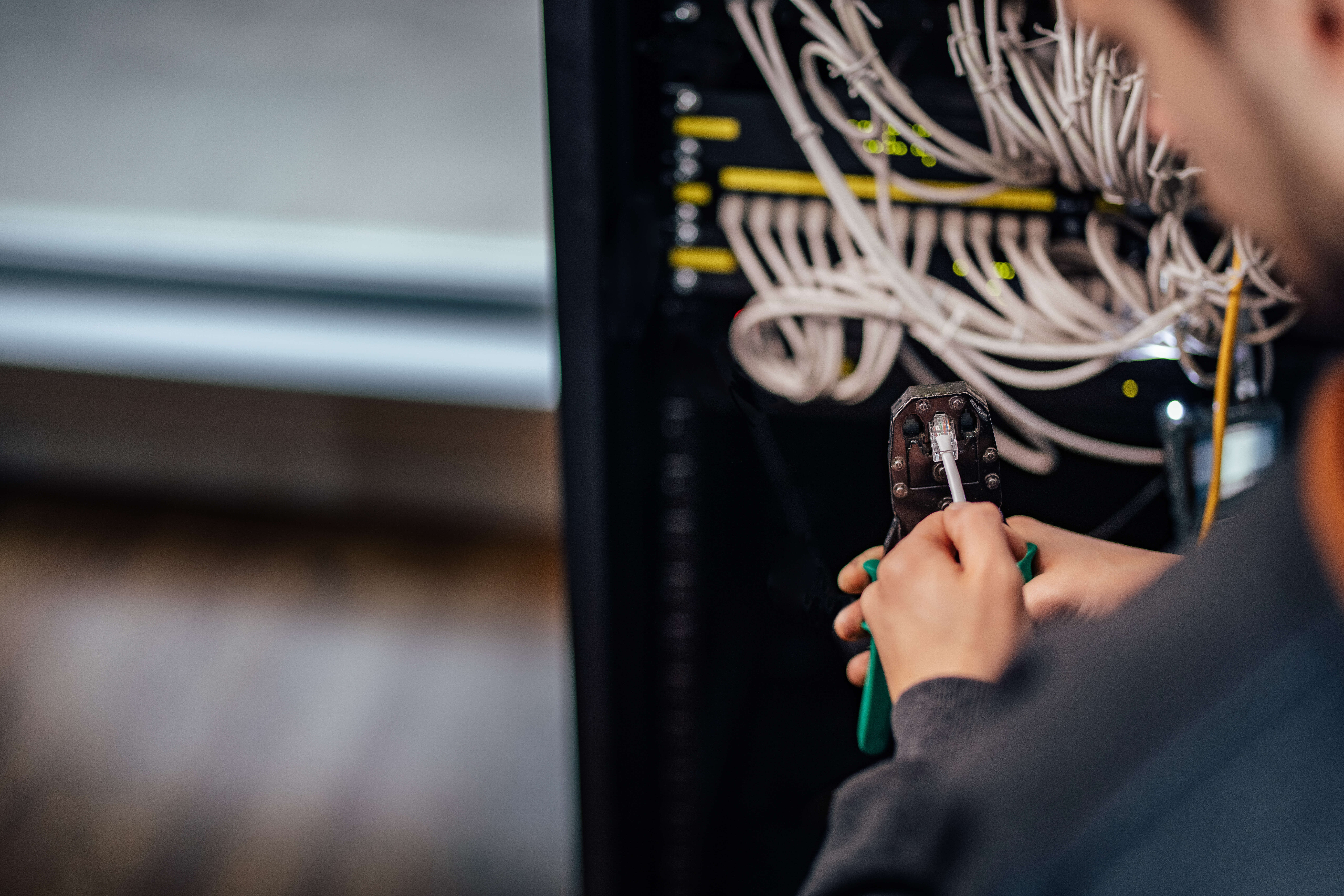 What is ethernet and how does it work